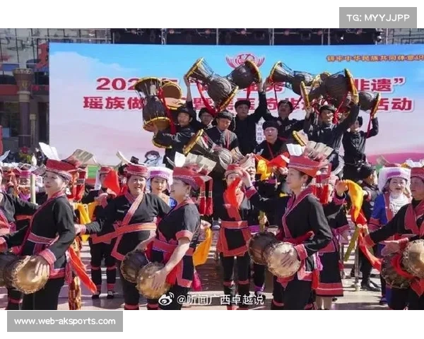 瑶族传统拳术非遗文化精彩亮相民族大团结联欢晚会展现多元文化魅力 瑶族传统拳术非遗文化精彩亮相民族大团结联欢晚会展现多元文化魅力