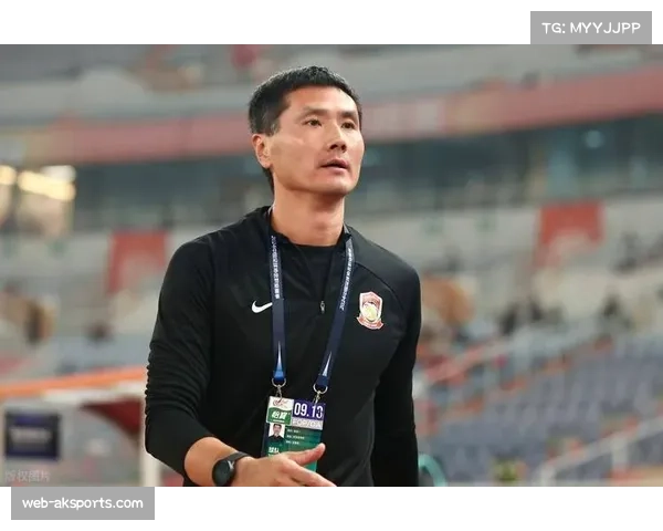 邵佳一执教国足背景分析：从国安总监到唯一一线队主帅经历